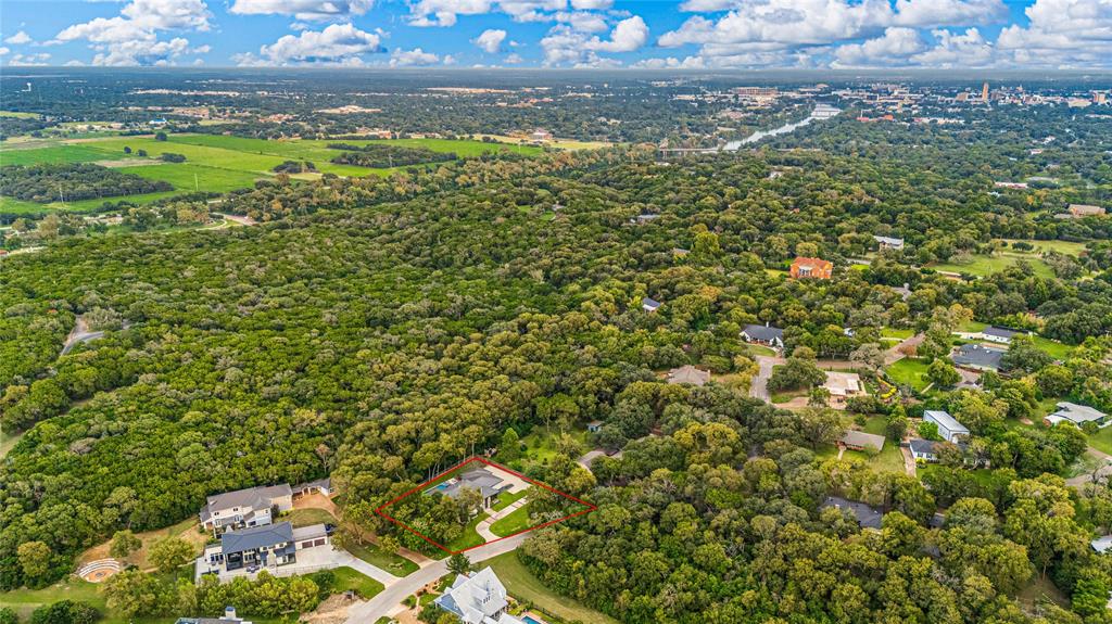 CAMERON PARK - Residential