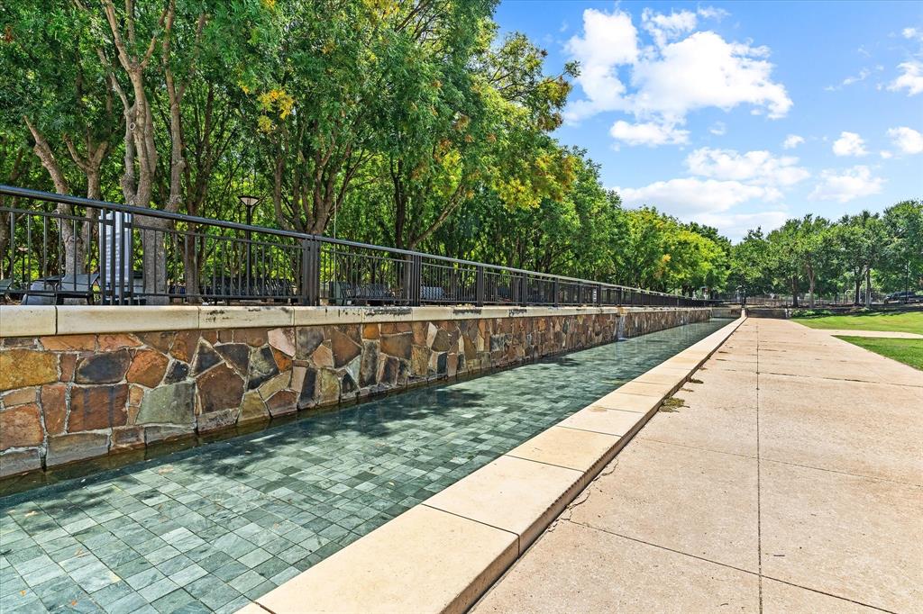 Addison Grove - Residential