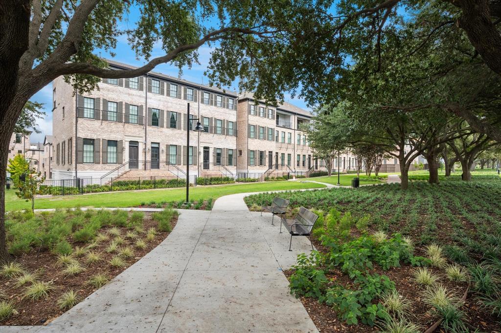 Addison Grove - Residential