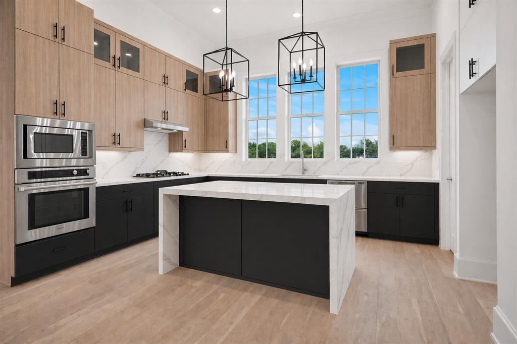 Addison Grove - Residential