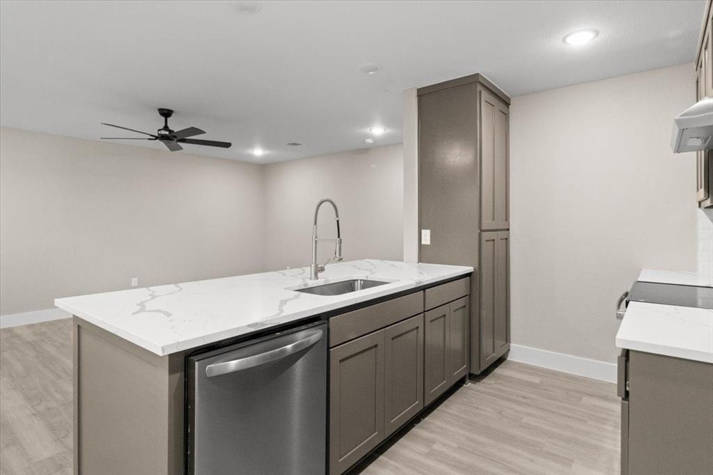 Diamond Hill - Residential Income