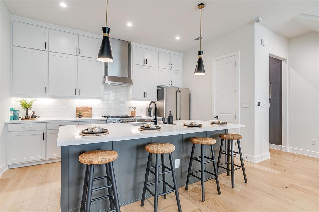 Main 7 Twnhm Add - Residential