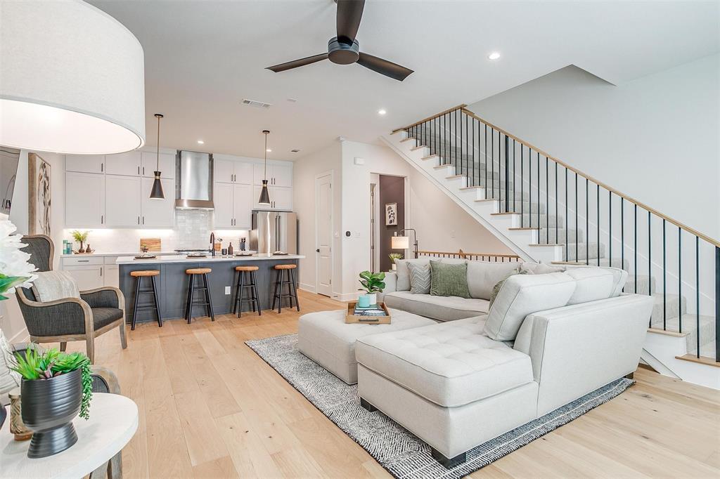 Main 7 Twnhm Add - Residential