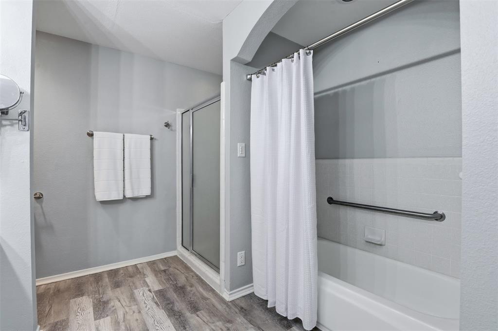 Decordova Bend Estate - Residential