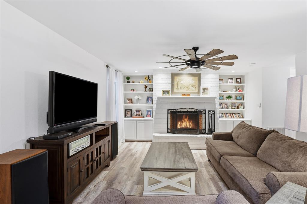 Decordova Bend Estate - Residential