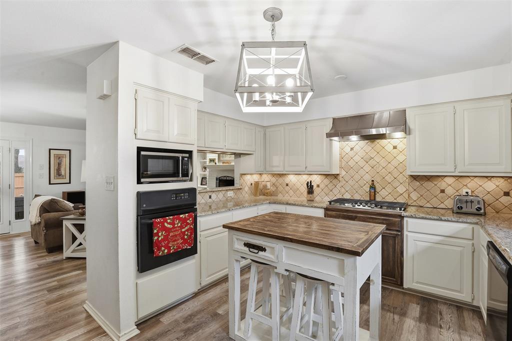 Decordova Bend Estate - Residential
