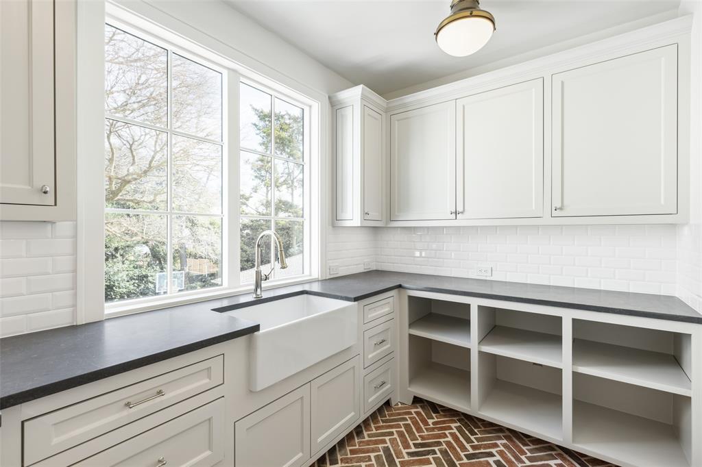 Caruth Hills - Residential