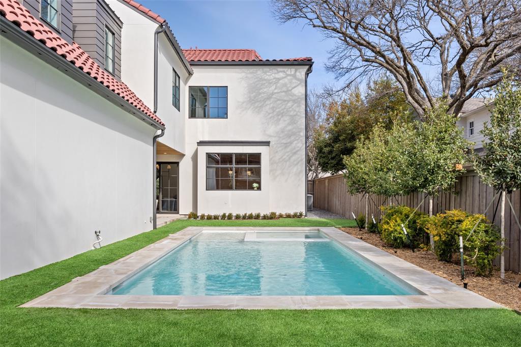 Caruth Hills - Residential