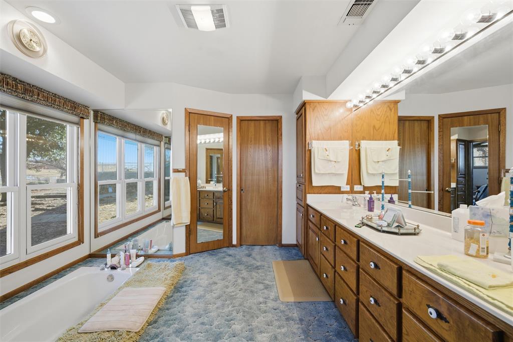 MC FADDEN - Residential