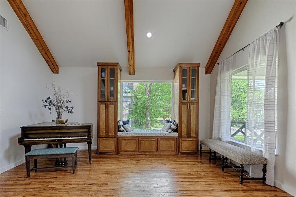 Elmwood - Residential