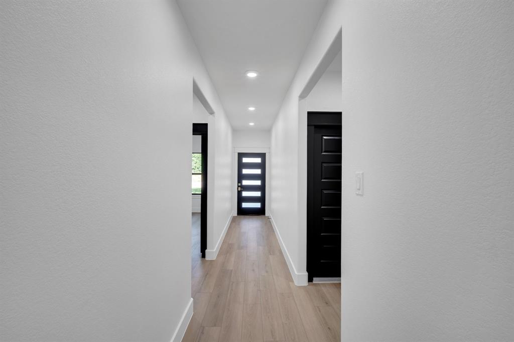Buck - Residential