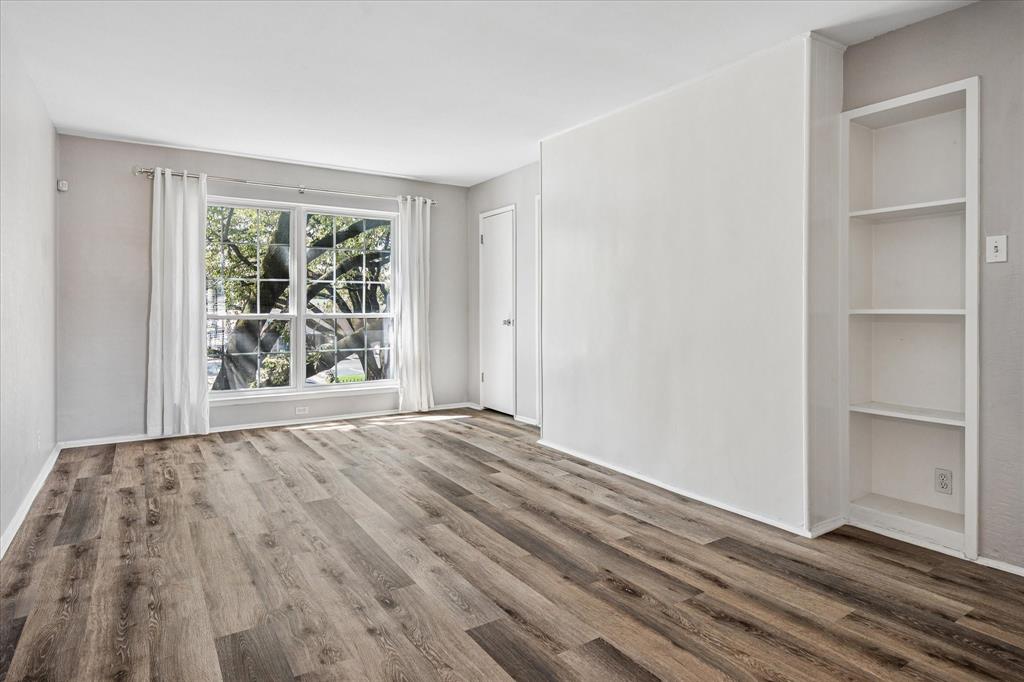 Greenbrier Place Condos - Residential