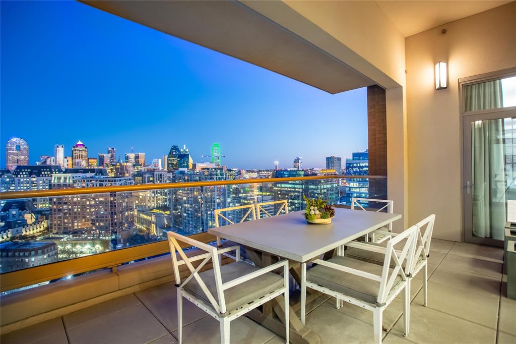 Residences at The Stoneleigh - Residential