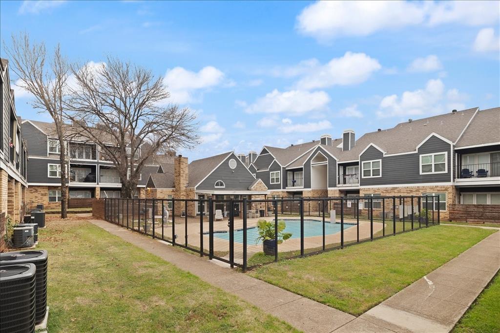 Welcome to this charming one-bedroom, one-bath condo ideally located just minutes from Downtown Dallas and the vibrant Bishop Arts District. Nestled inside a gated community, this second-floor unit offers both privacy and convenience in one of the city’s most sought-after areas.

Enjoy easy access to major freeways, DFW Airport, dining, shopping, entertainment, and employment hubs—making this location perfect for commuters and city lovers alike. The functional floor plan provides comfortable living space with abundant natural light, ideal for low-maintenance living.

Whether you’re a first-time homebuyer, looking to downsize, or seeking a great investment property, this condo checks all the boxes. Low upkeep, a secure community, and a prime Dallas location make this an excellent opportunity to own close to it all.