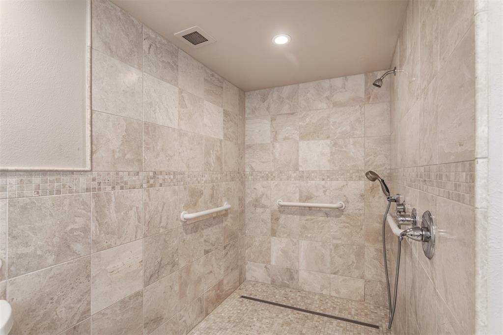 Athena Condo - Residential