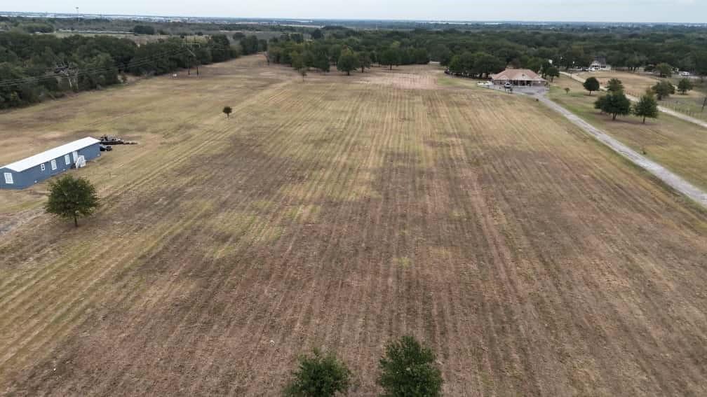 ELECTRICITY, WATER, AND SEPTIC AVAILABLE ON THE PROPERTY
NO HOA
NO RESTRICTIONS
OUT OF CIY LIMITS

There is currently a Mobile home and other items on the property all will be cleared of the land before closing. Enjoy your 11 acred canvas with no restrictions bring your custom home ideas or farm animals to this property with endless possibilities. Water, and electricity are not installed but are available you will need connect. Bring your ideas to this wonderful country living style , yet still close to the city with a Tanger shopping mall just 3 minutes away from you and 8 minutes from Brucees and The shops at Terrell.