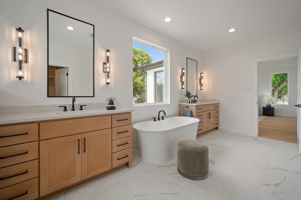 Hal Moseleys - Residential