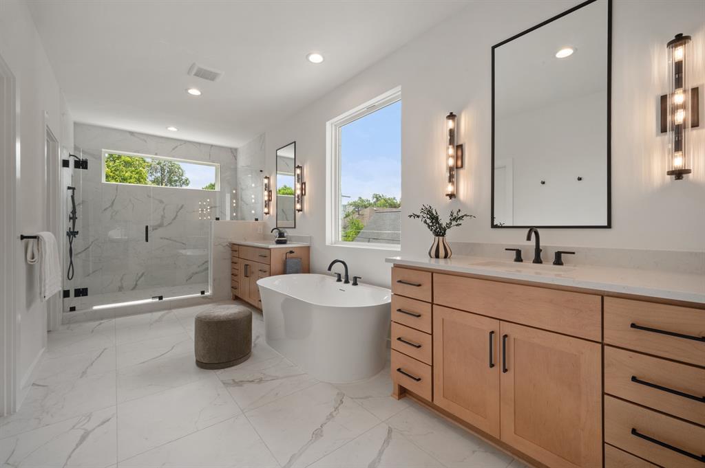 Hal Moseleys - Residential
