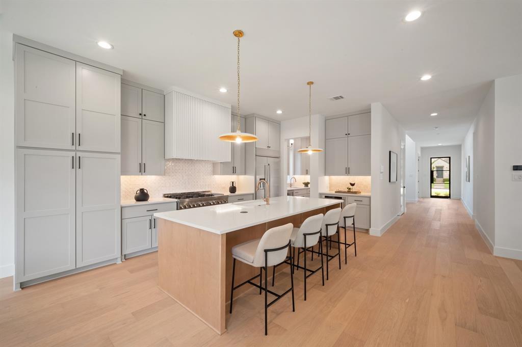 Hal Moseleys - Residential