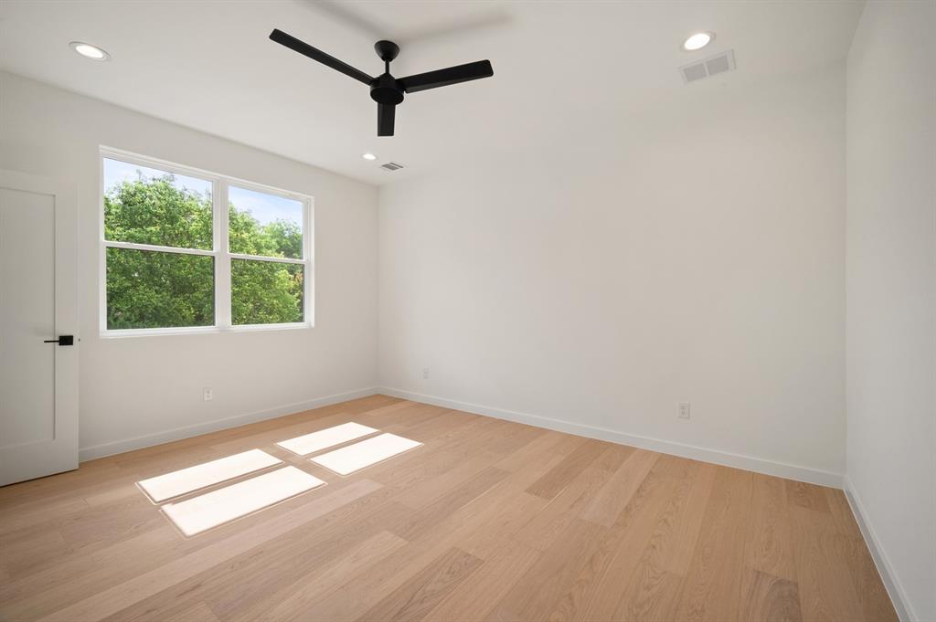 Hal Moseleys - Residential