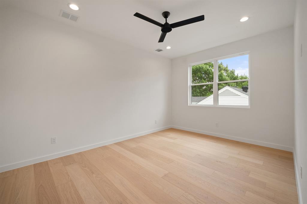 Hal Moseleys - Residential