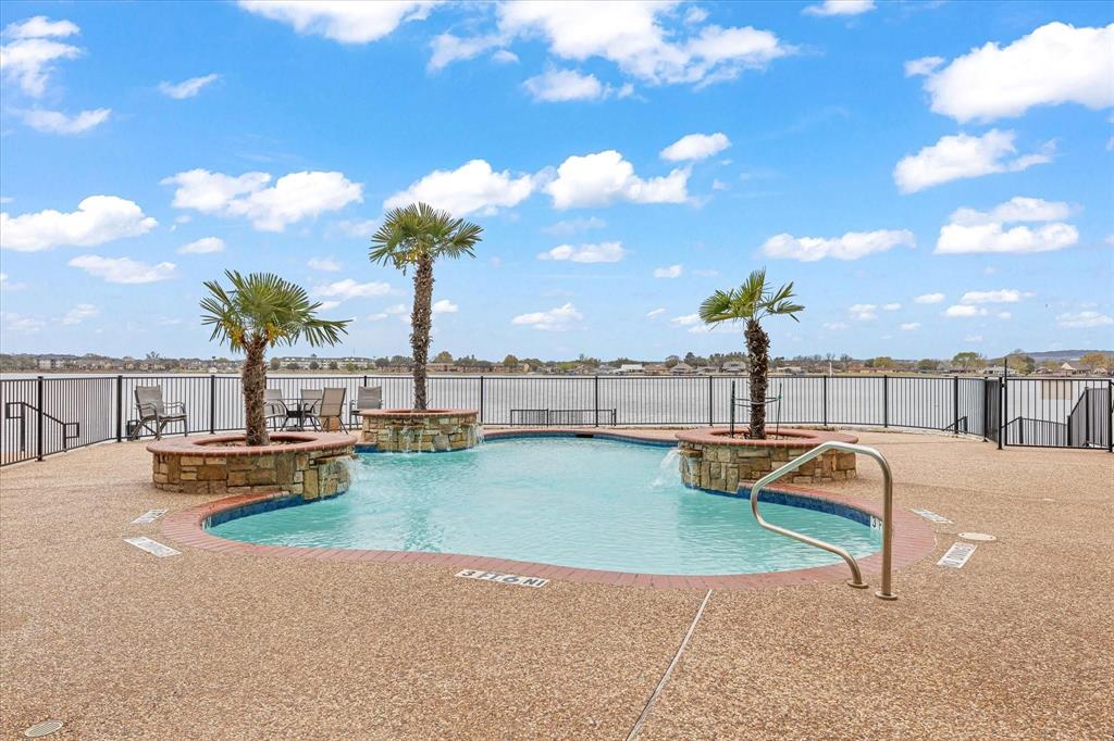 The Lodge Of Granbury - Residential