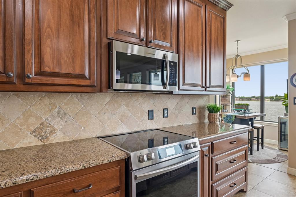The Lodge Of Granbury - Residential