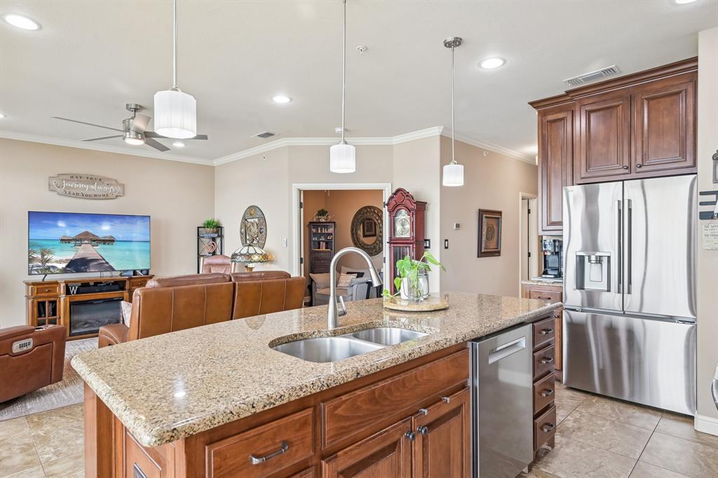 The Lodge Of Granbury - Residential