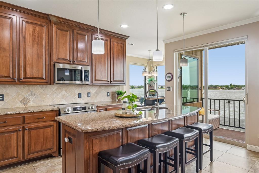 The Lodge Of Granbury - Residential