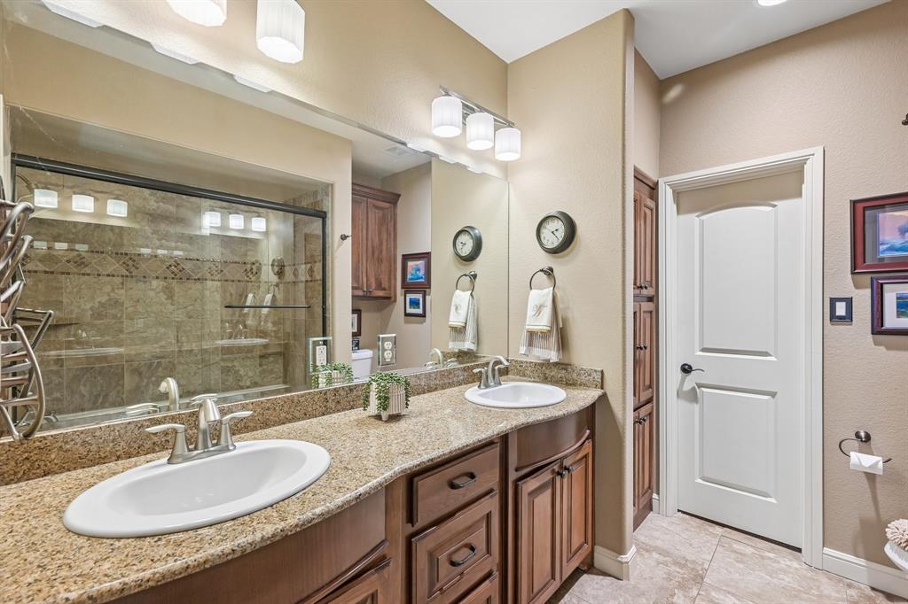 The Lodge Of Granbury - Residential