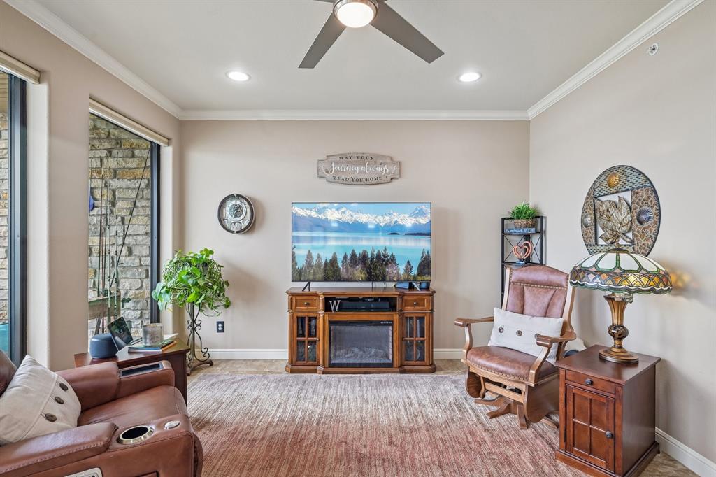 The Lodge Of Granbury - Residential