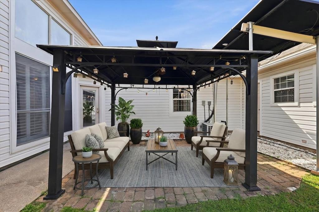 Rosemeade Heights - Residential