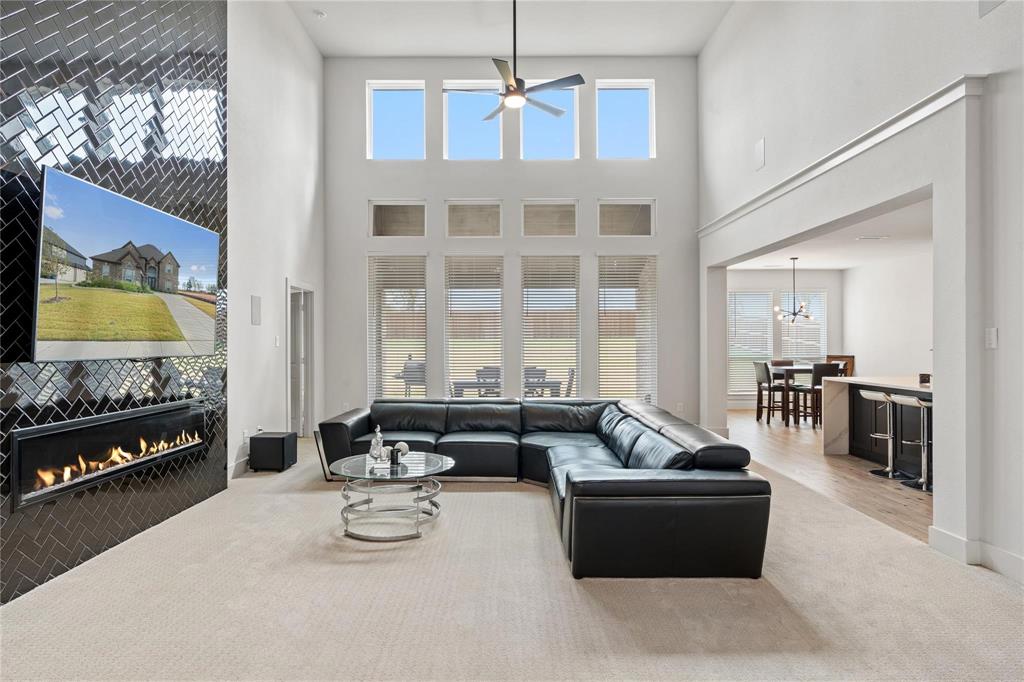 HIDDEN LAKES ESTATES - Residential