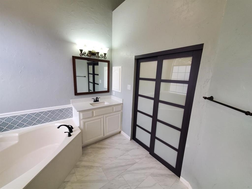 Stonehaven Place South Ph One - Residential Lease