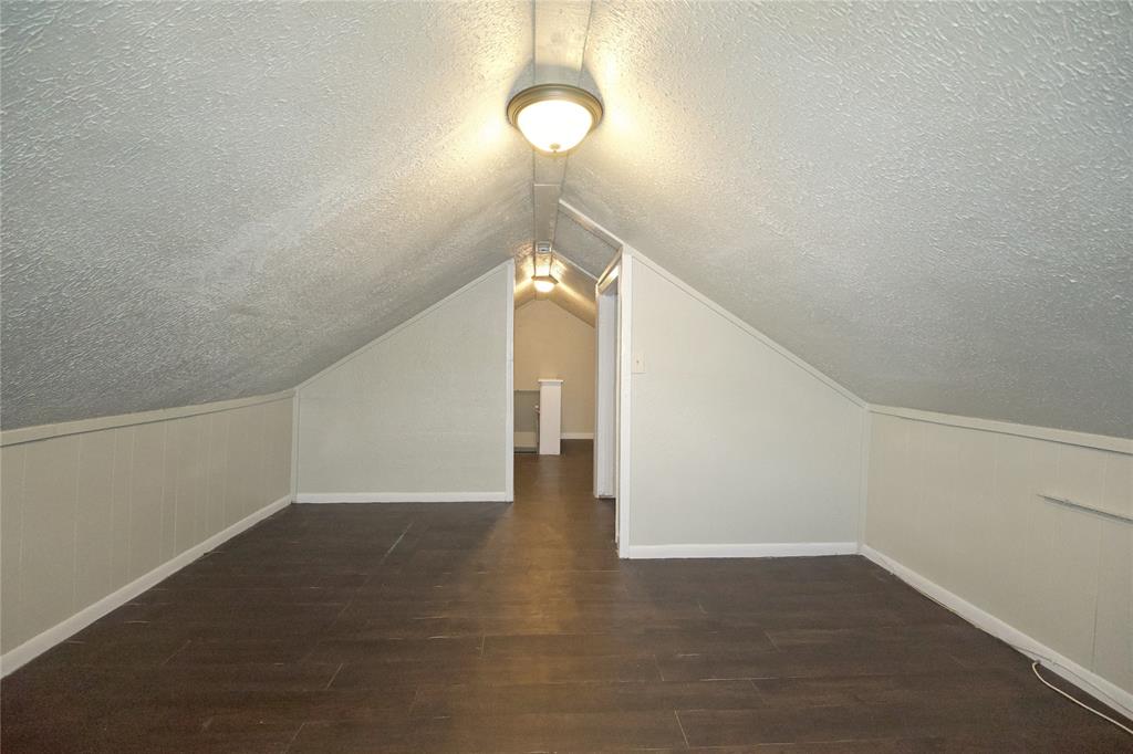 Lee - Residential
