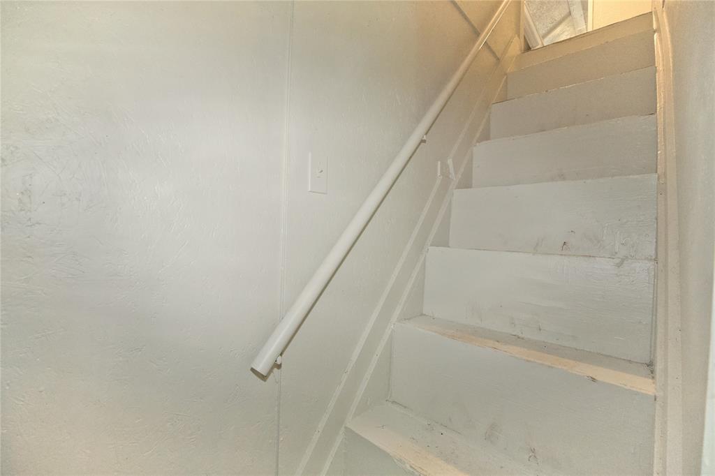 Lee - Residential