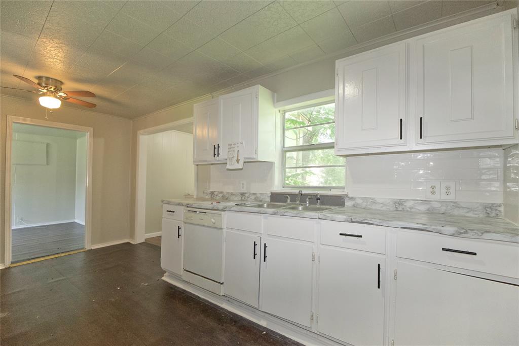 Lee - Residential
