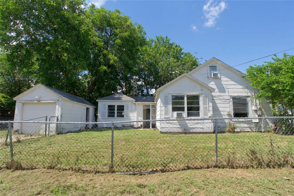 Lee - Residential