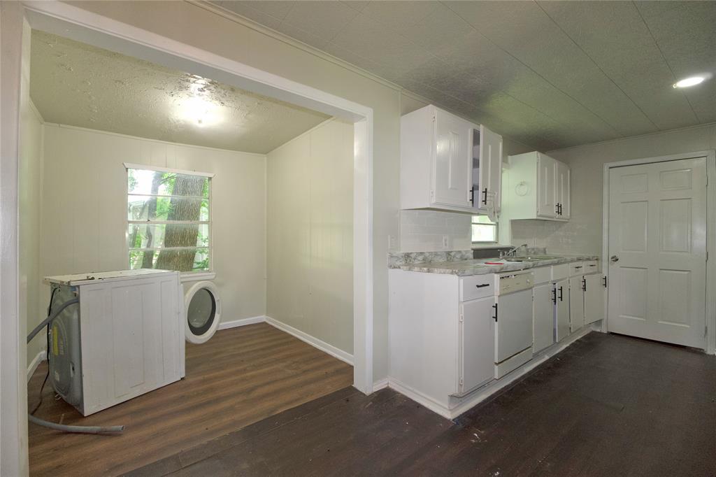 Lee - Residential