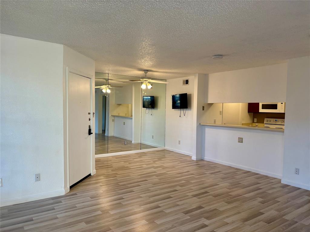 Creekbend Condo - Residential