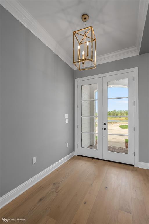 WATERFORD LAKE - Residential