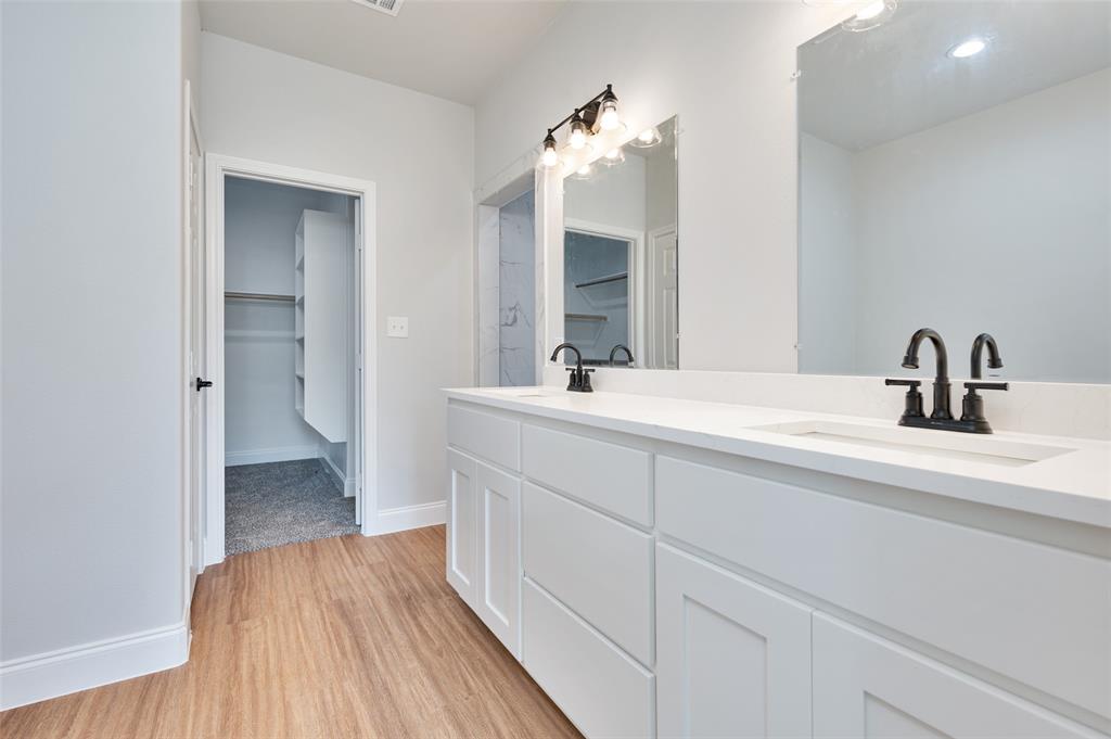 HIDDEN OAKS ESTATES - Residential