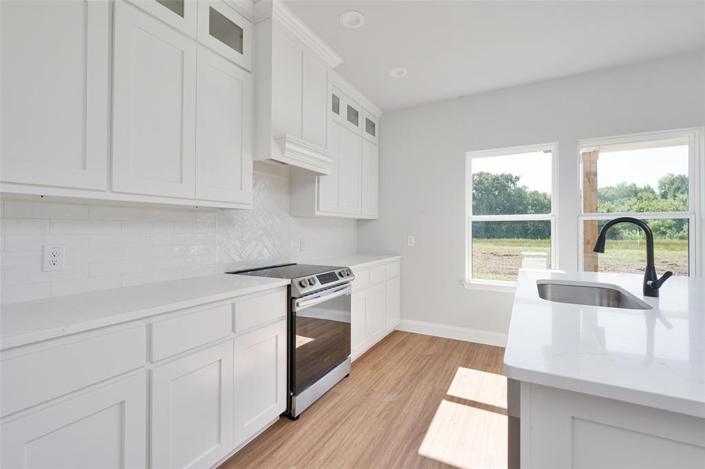 HIDDEN OAKS ESTATES - Residential