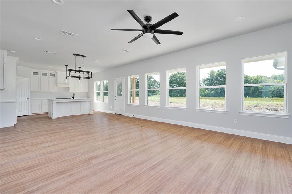 HIDDEN OAKS ESTATES - Residential