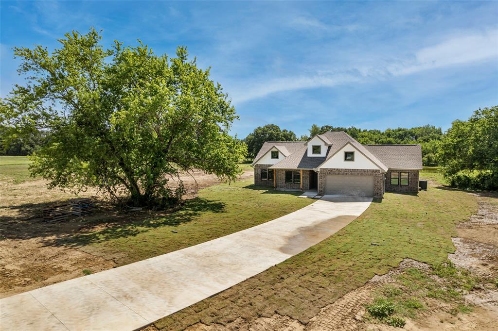 HIDDEN OAKS ESTATES - Residential
