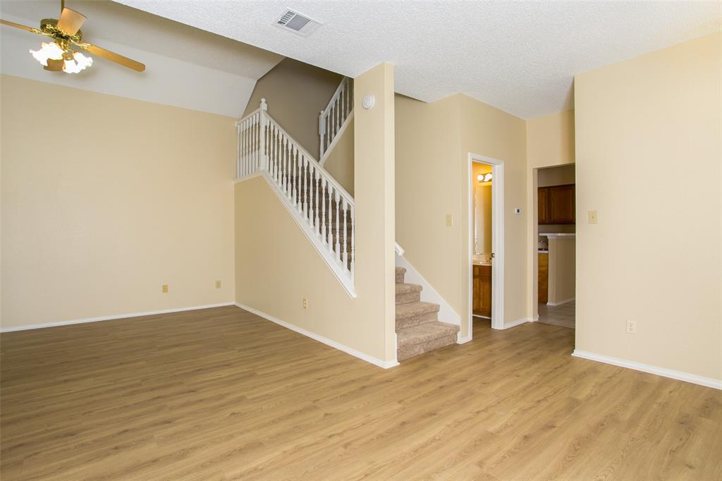 Villages Of Coppell Ph 01 - Residential Lease
