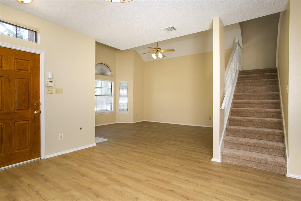 Villages Of Coppell Ph 01 - Residential Lease