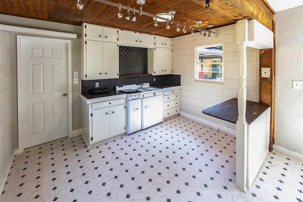 Henry King Add - Residential