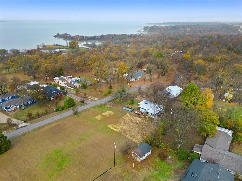 Whispering Oaks - Land
