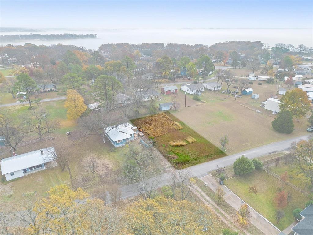 Whispering Oaks - Land